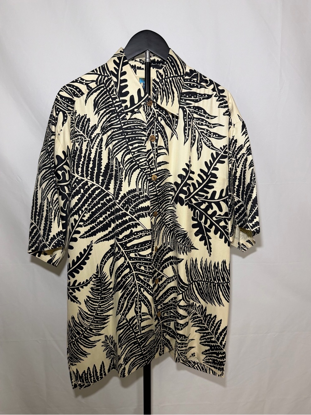 KAHALA Casual Short-Sleeve Button Down Shirt in Cream with Black Leaf Print